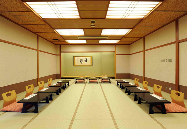 中宴会場 寿・若松・紅家