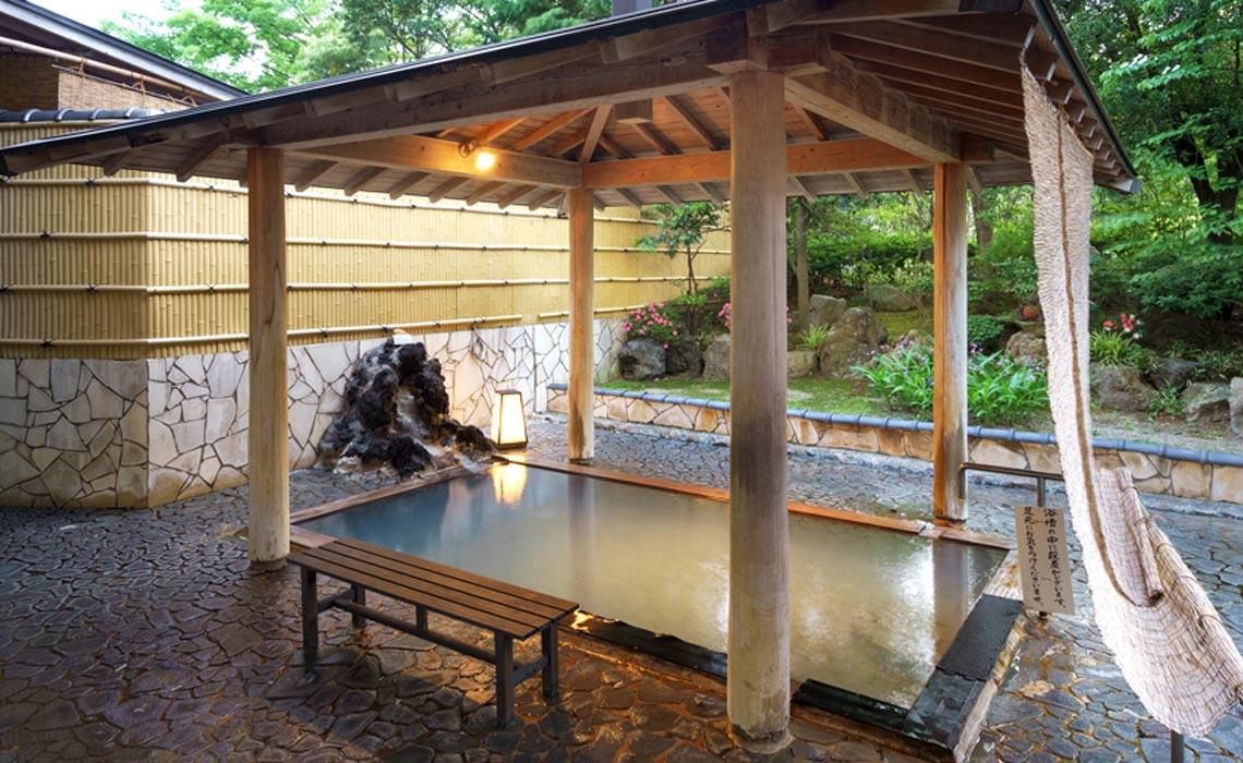 穂々 殿方露天風呂 多宝の湯